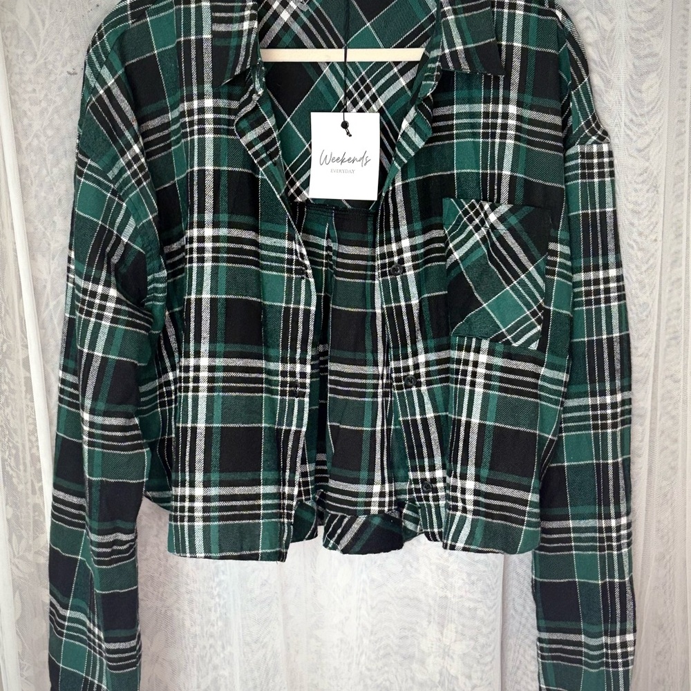 Green Plaid Women's Crop Flannel